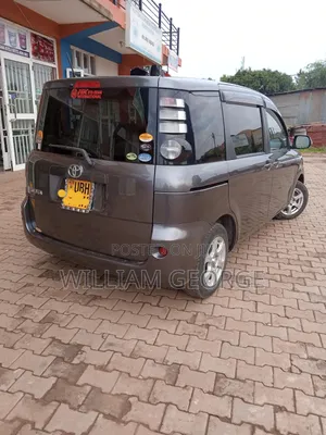Toyota Sienta 1.5 FWD 2007 Gray