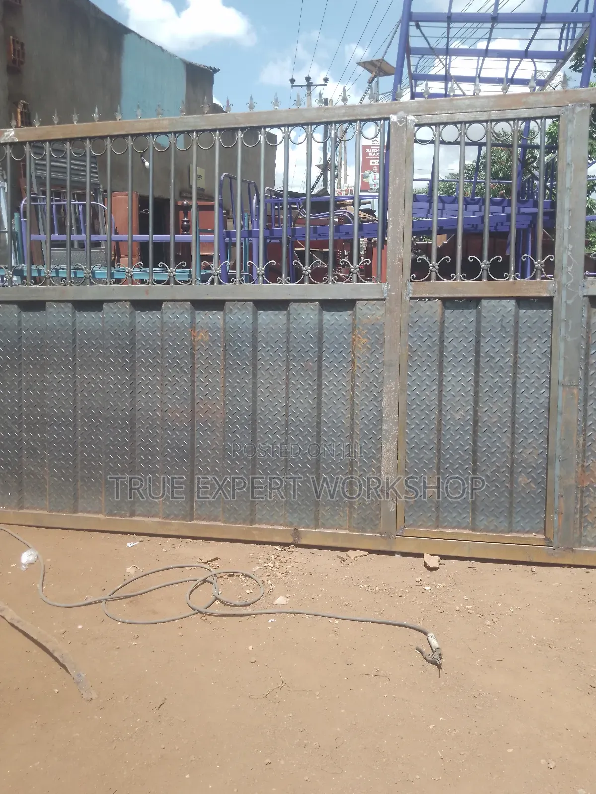 Sliding Gate
