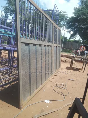 Sliding Gate