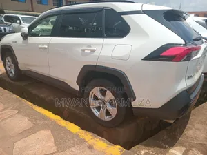 Toyota RAV4 2018 White