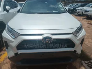 Toyota RAV4 2018 White