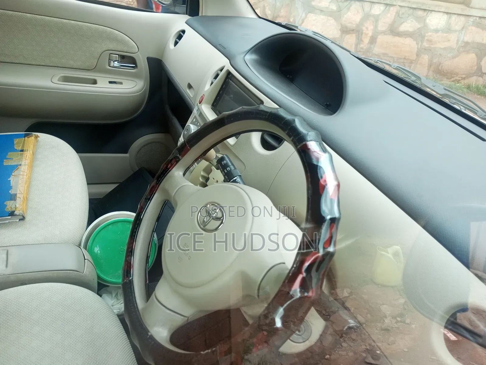 Toyota Sienta 2008 White