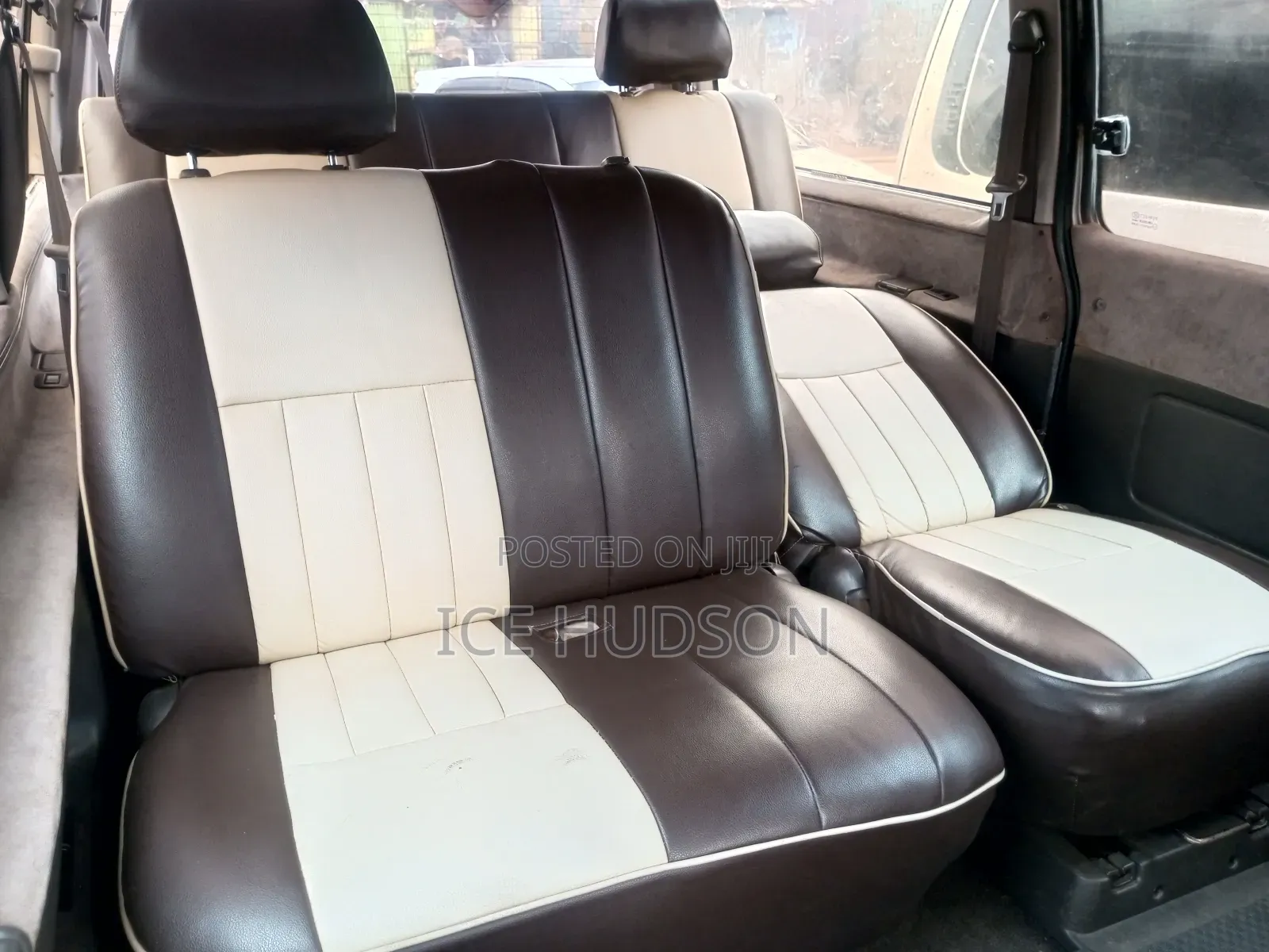 Toyota HiAce 2002
