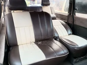 Toyota HiAce 2002