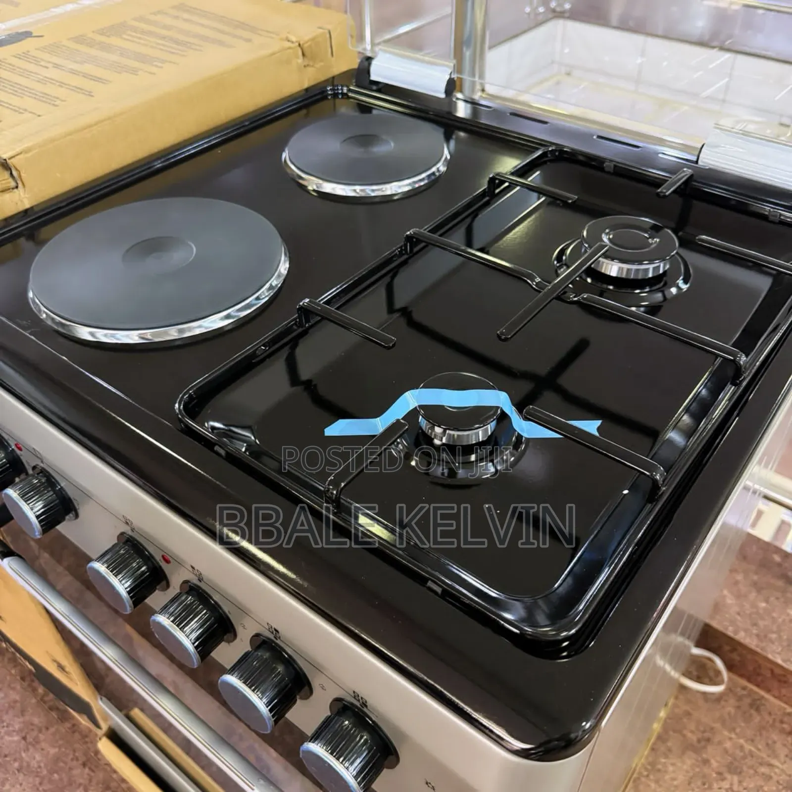 Yes 60x60cm 2+2 Electric Gas Cooker