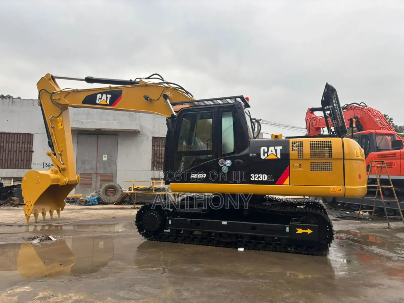 Cat 323d2l
