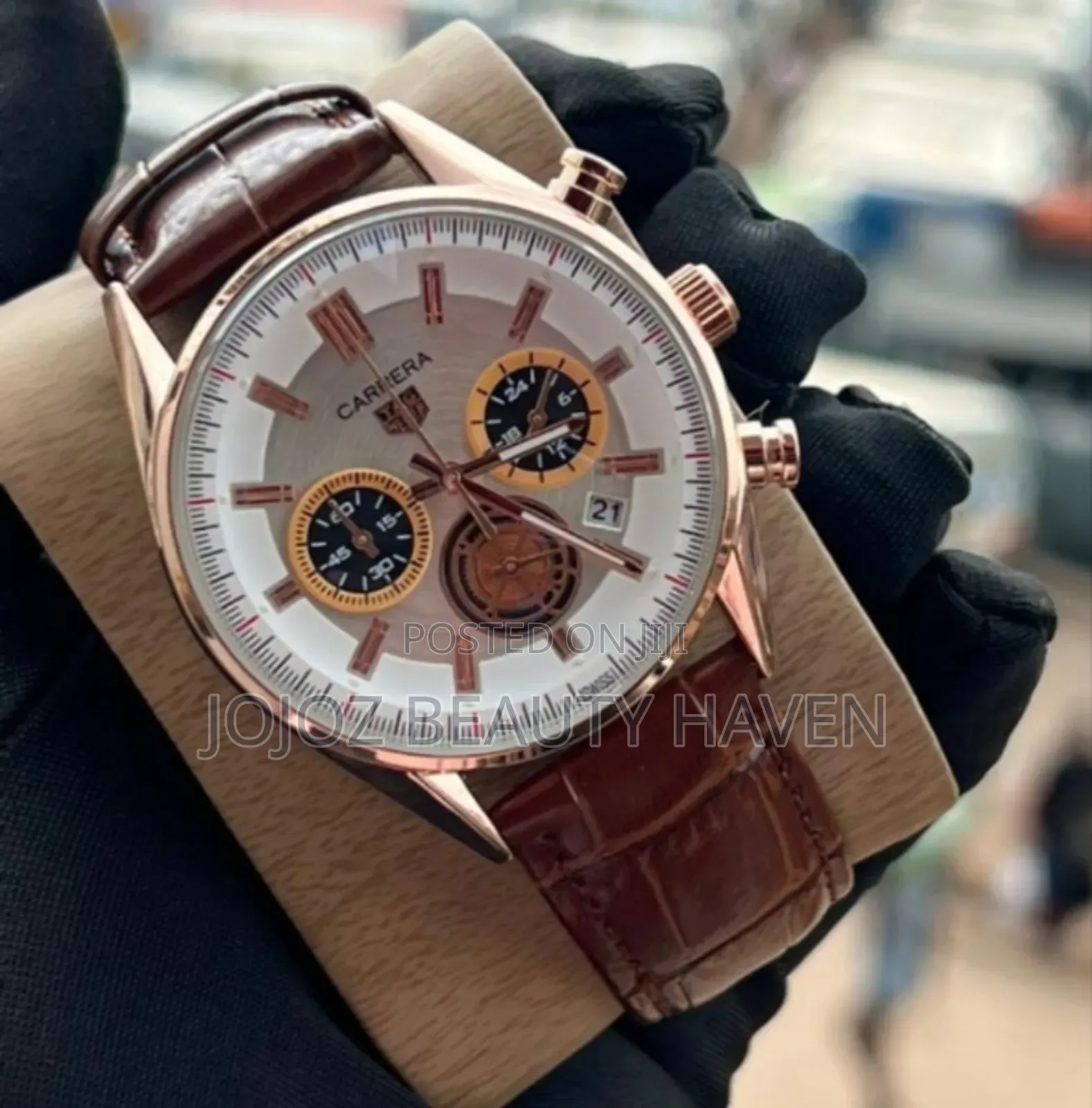 Carreera Men's Stylish Leather Belt Watch