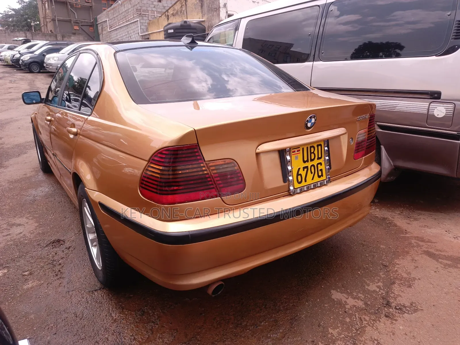BMW 318i 2006 Gold