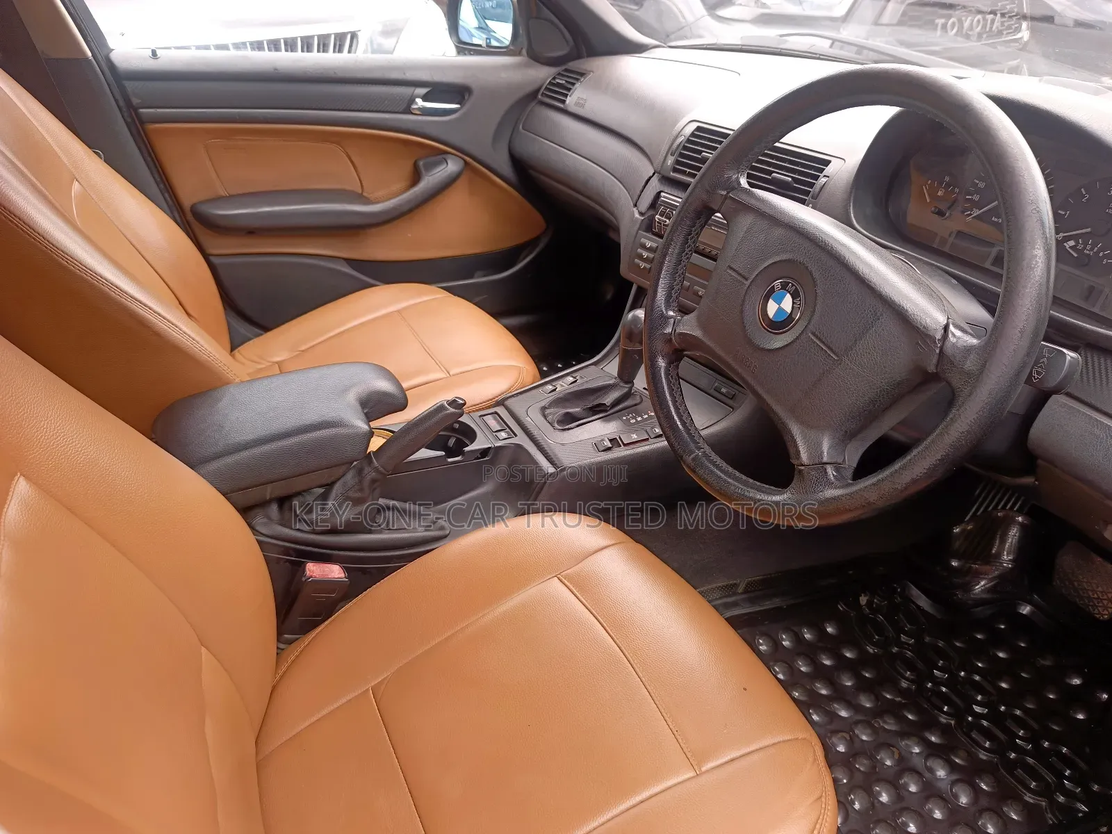 BMW 318i 2006 Gold