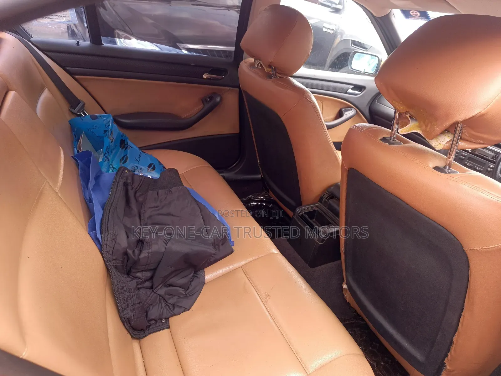 BMW 318i 2006 Gold