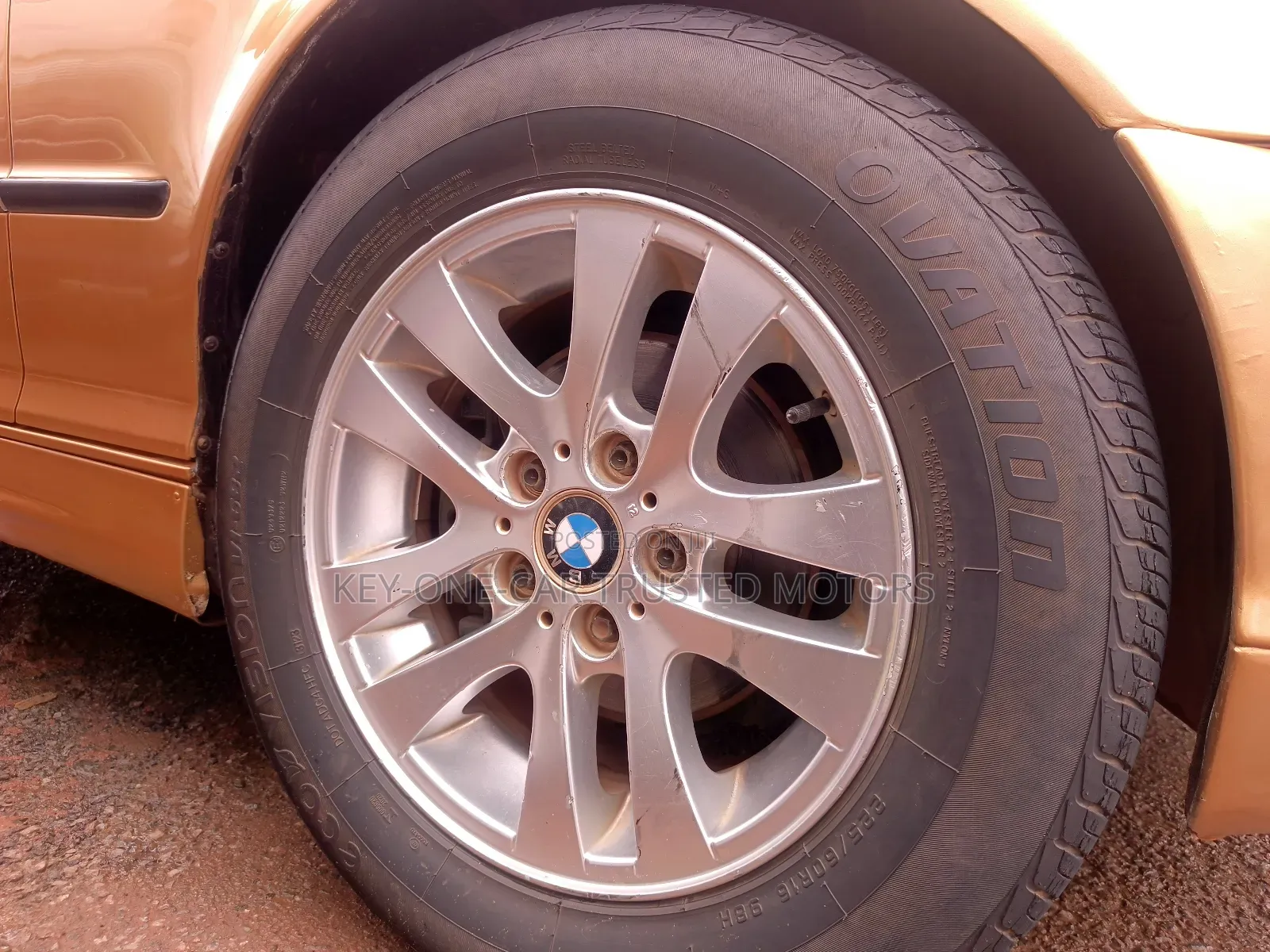 BMW 318i 2006 Gold