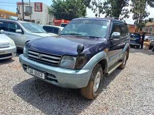 Toyota Land Cruiser Prado 2004 Blue