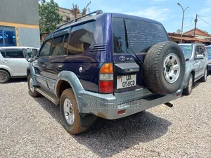 Toyota Land Cruiser Prado 2004 Blue