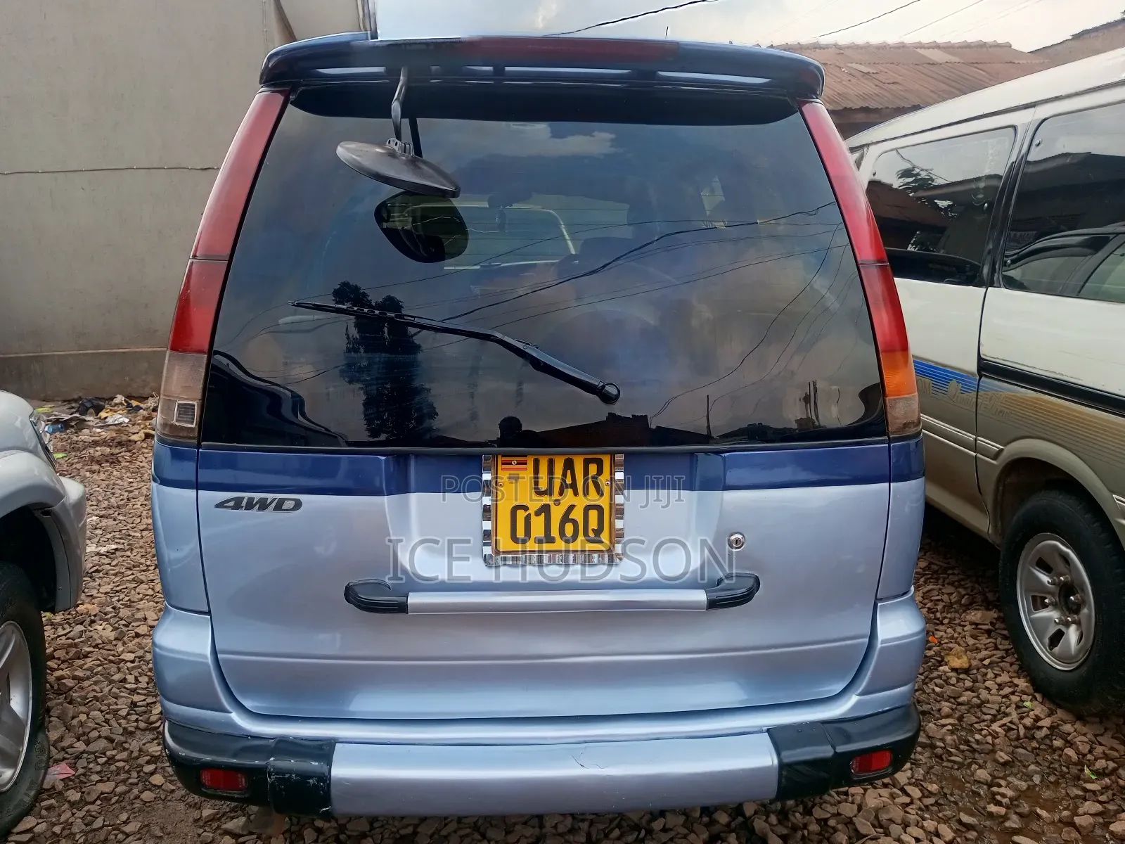 Toyota Noah 2002 Blue