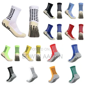 Short Spirts Grip Socks