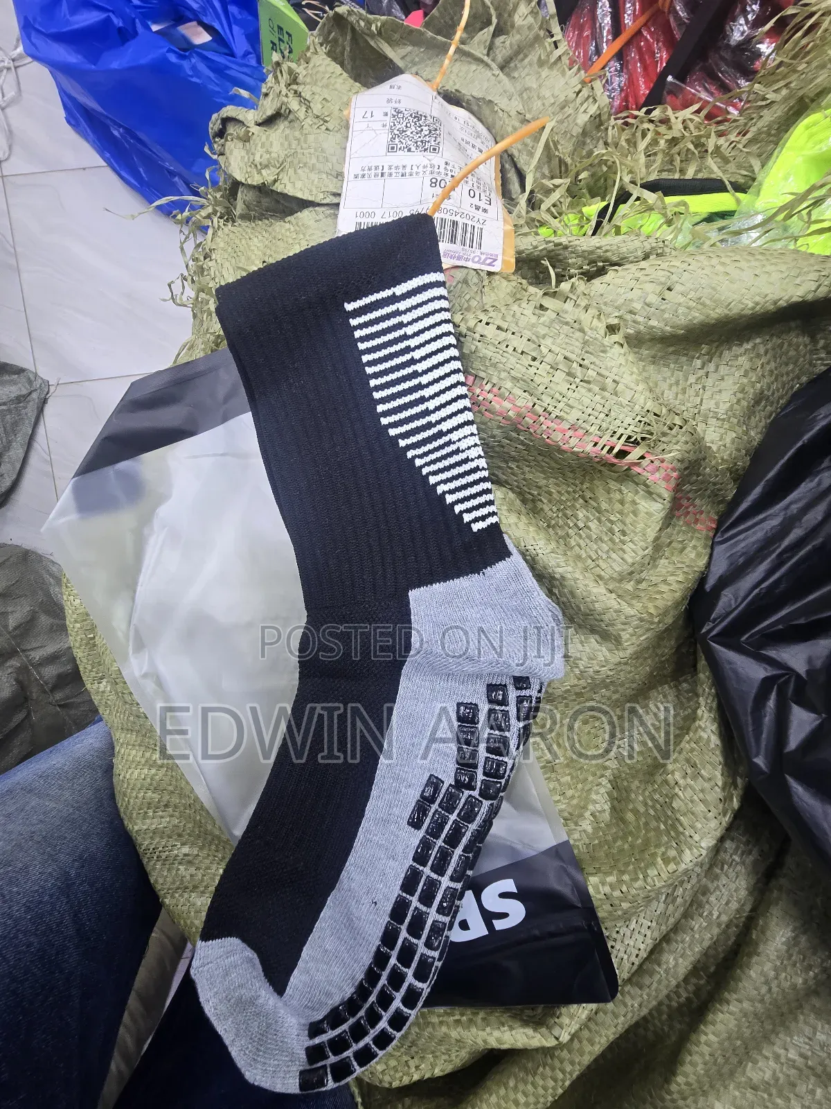 Short Spirts Grip Socks