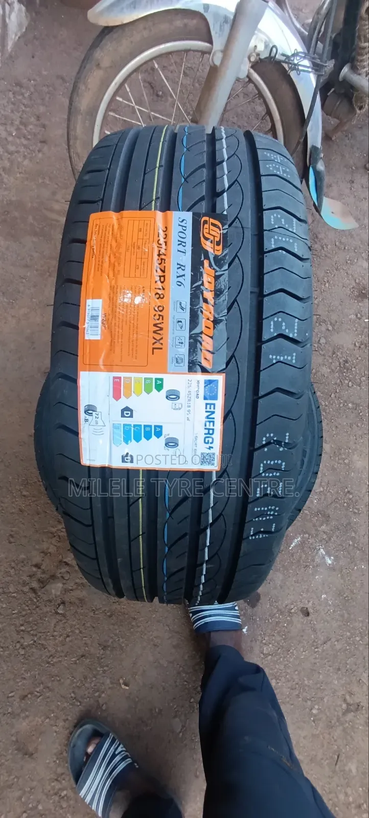 225/45r18 Joyroad