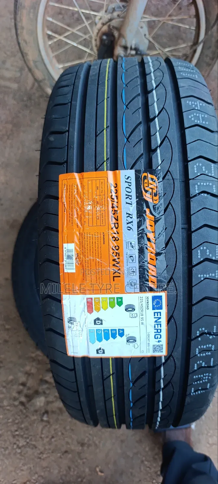 225/45r18 Joyroad
