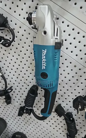 Makita Ga 9020 Angle Grinder