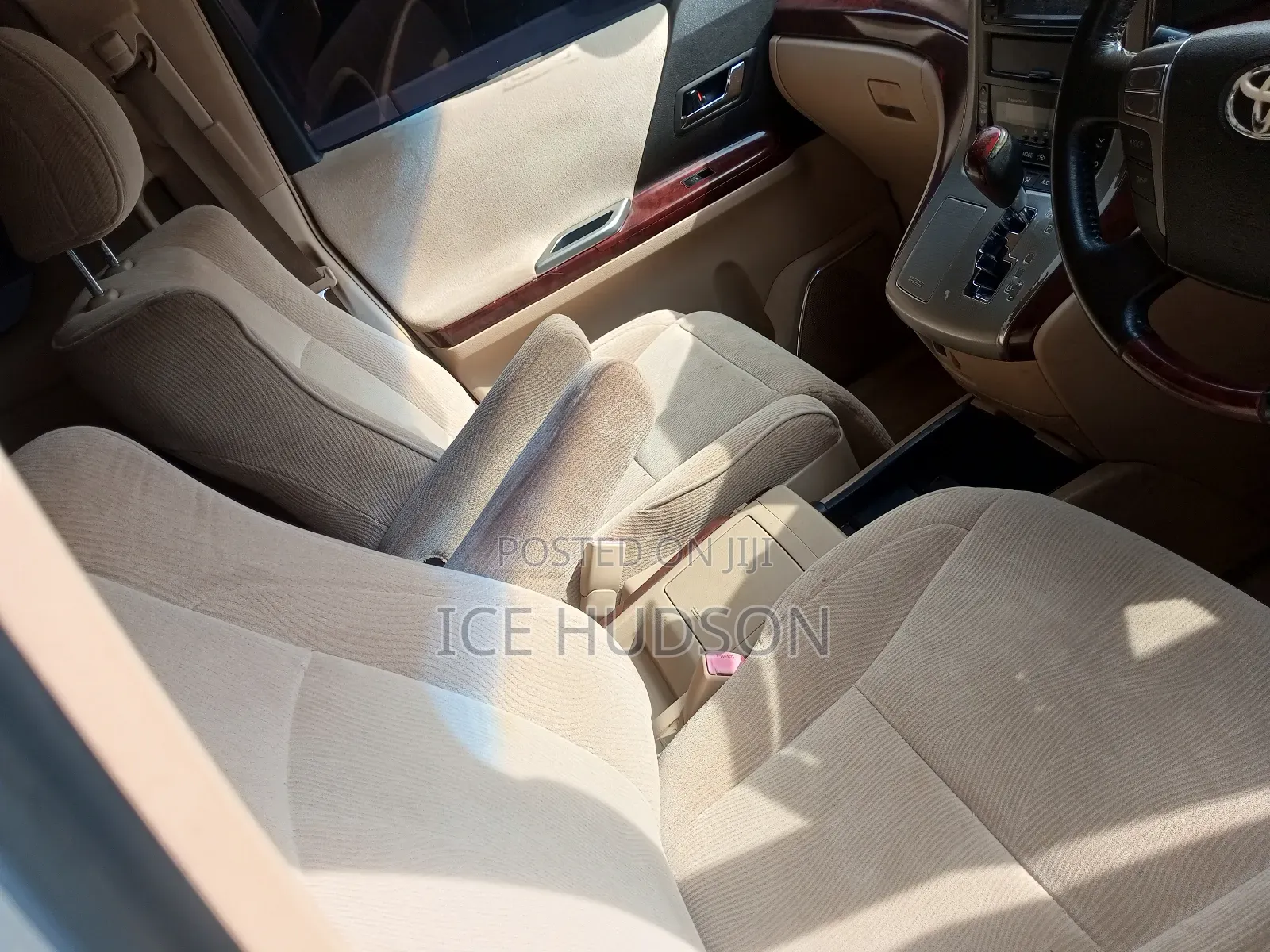 Toyota Alphard 2008 Silver