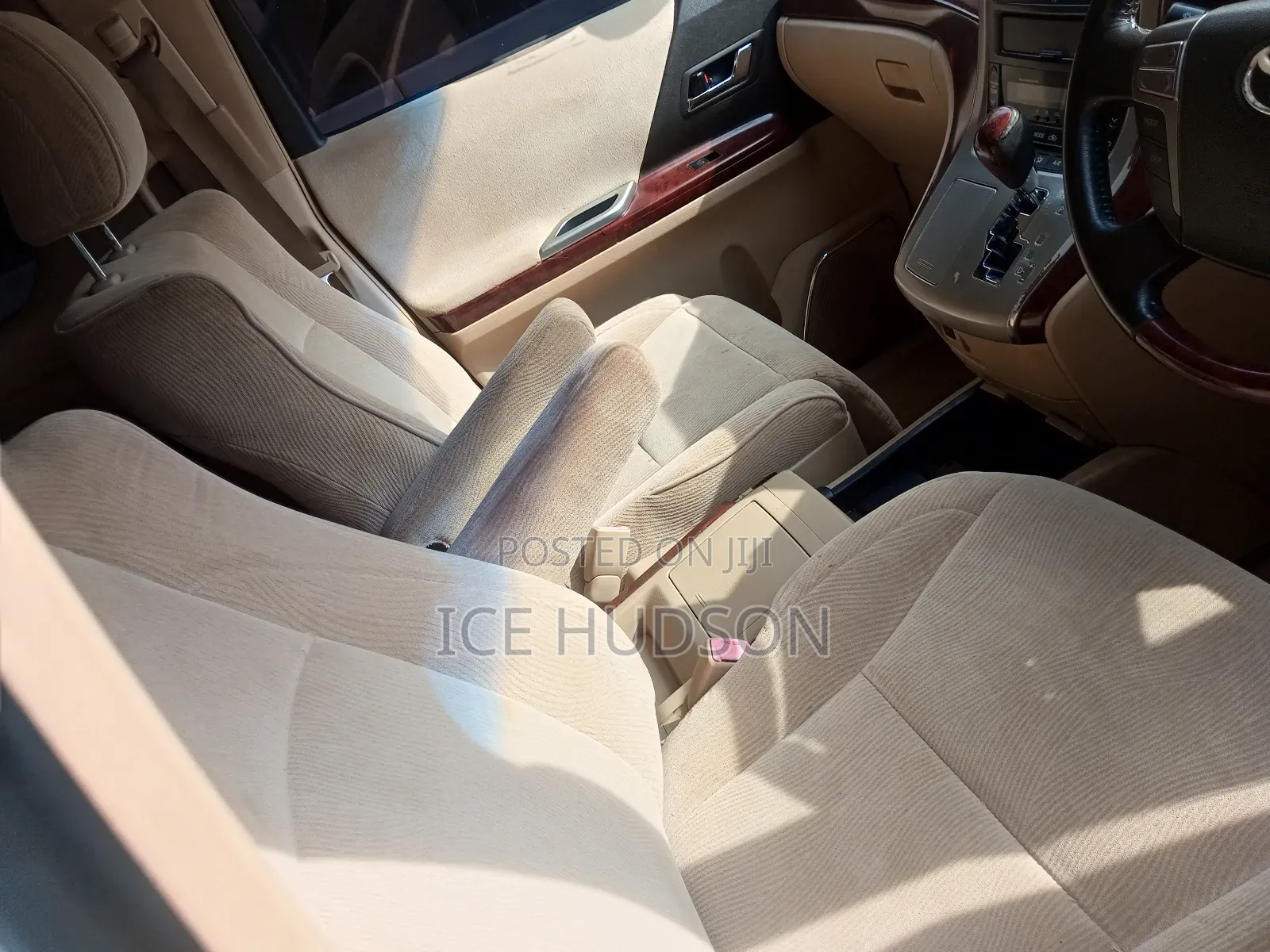 Toyota Alphard 2008 Silver