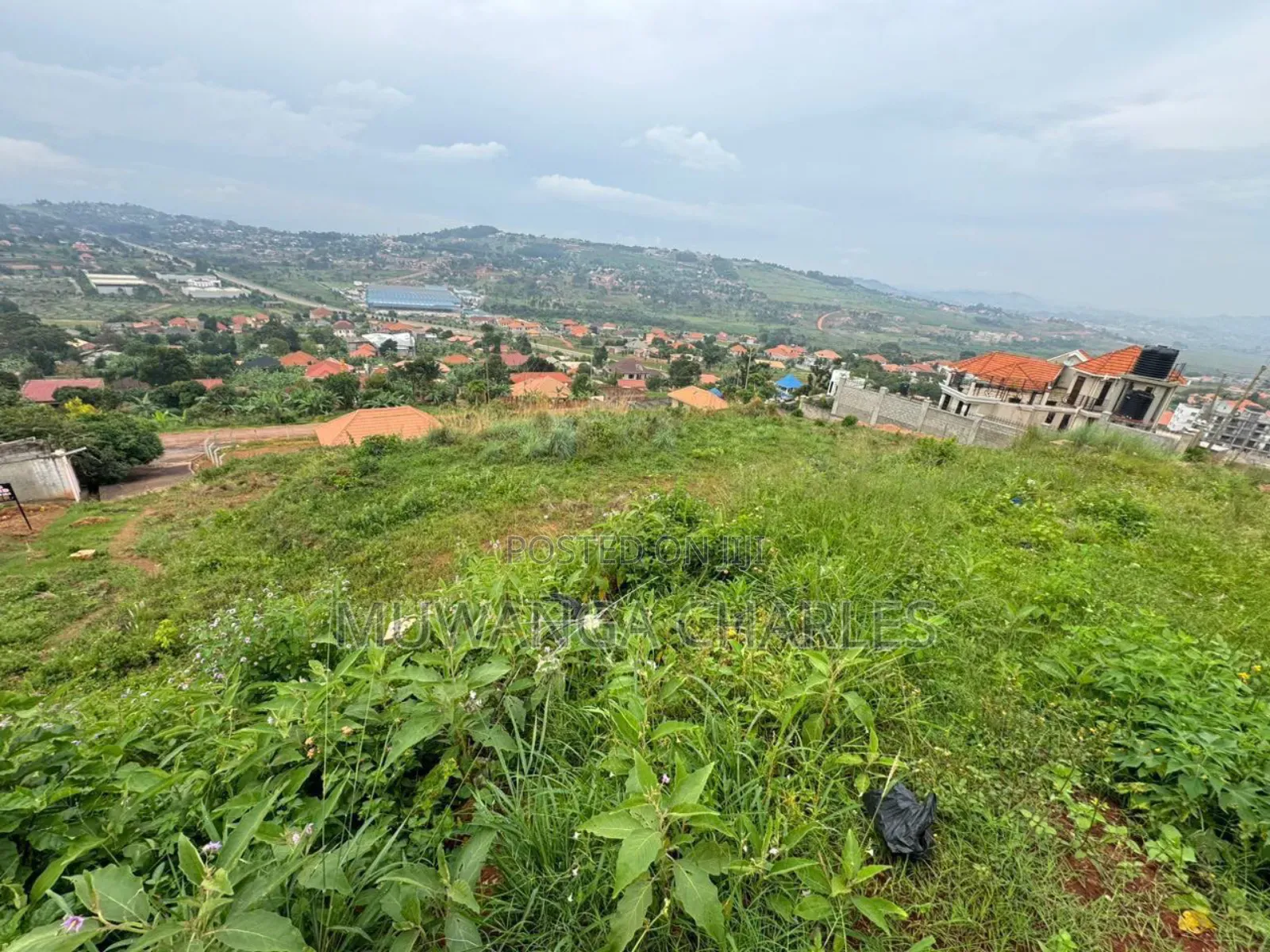 Plot on Sale in Bwebajja