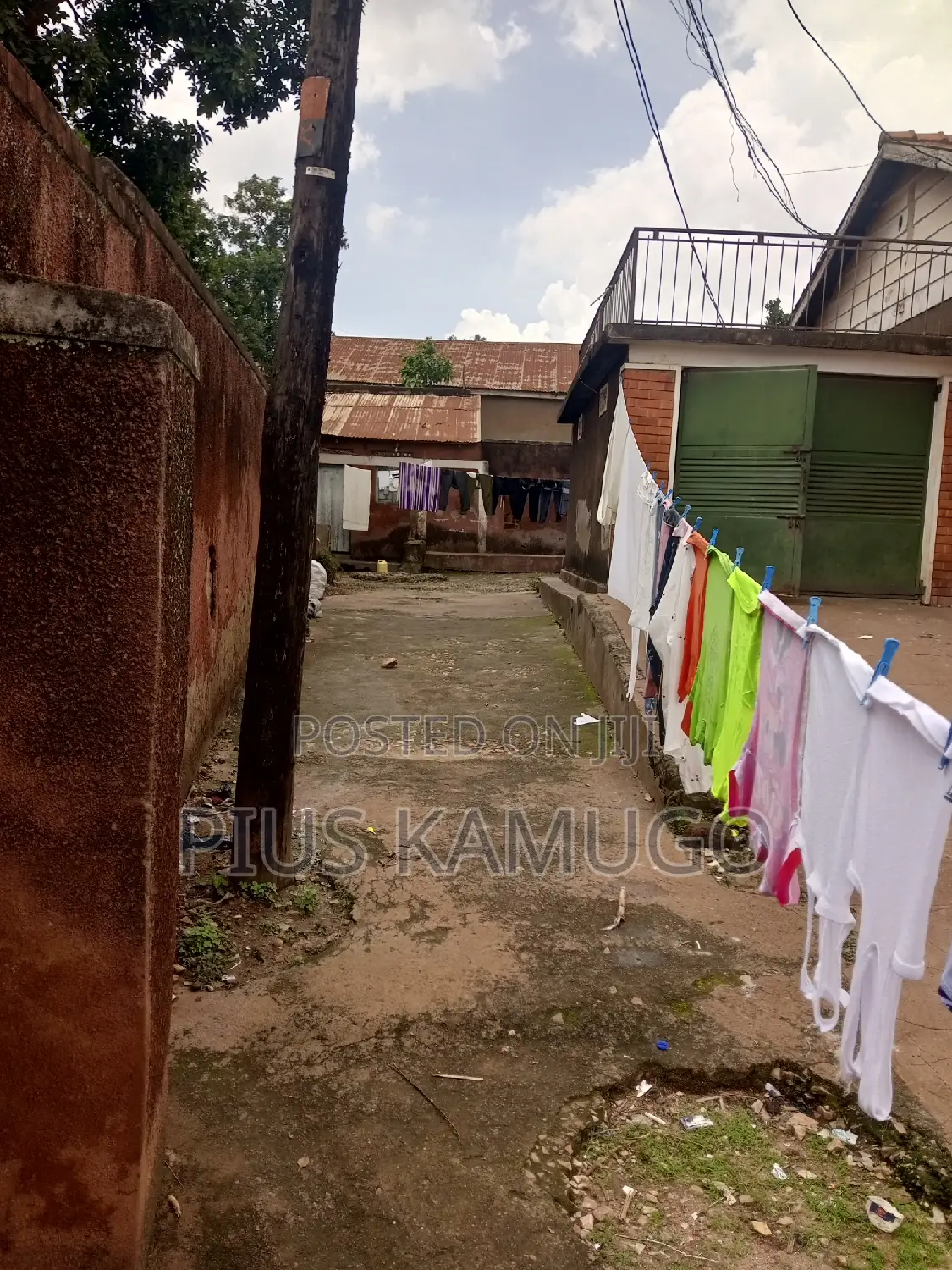 3bdrm Bungalow in Namugoona, Rubaga for sale