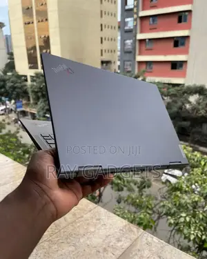 New Laptop Lenovo Thinkpad X1 Yoga 8GB Intel Core i7 SSD 256GB