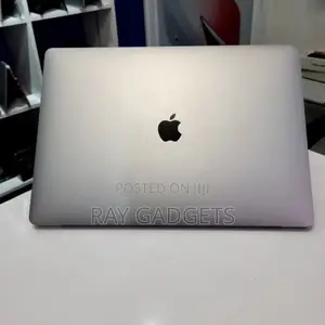 New Laptop Apple MacBook Pro 2019 16GB Intel Core i7 SSD 512GB