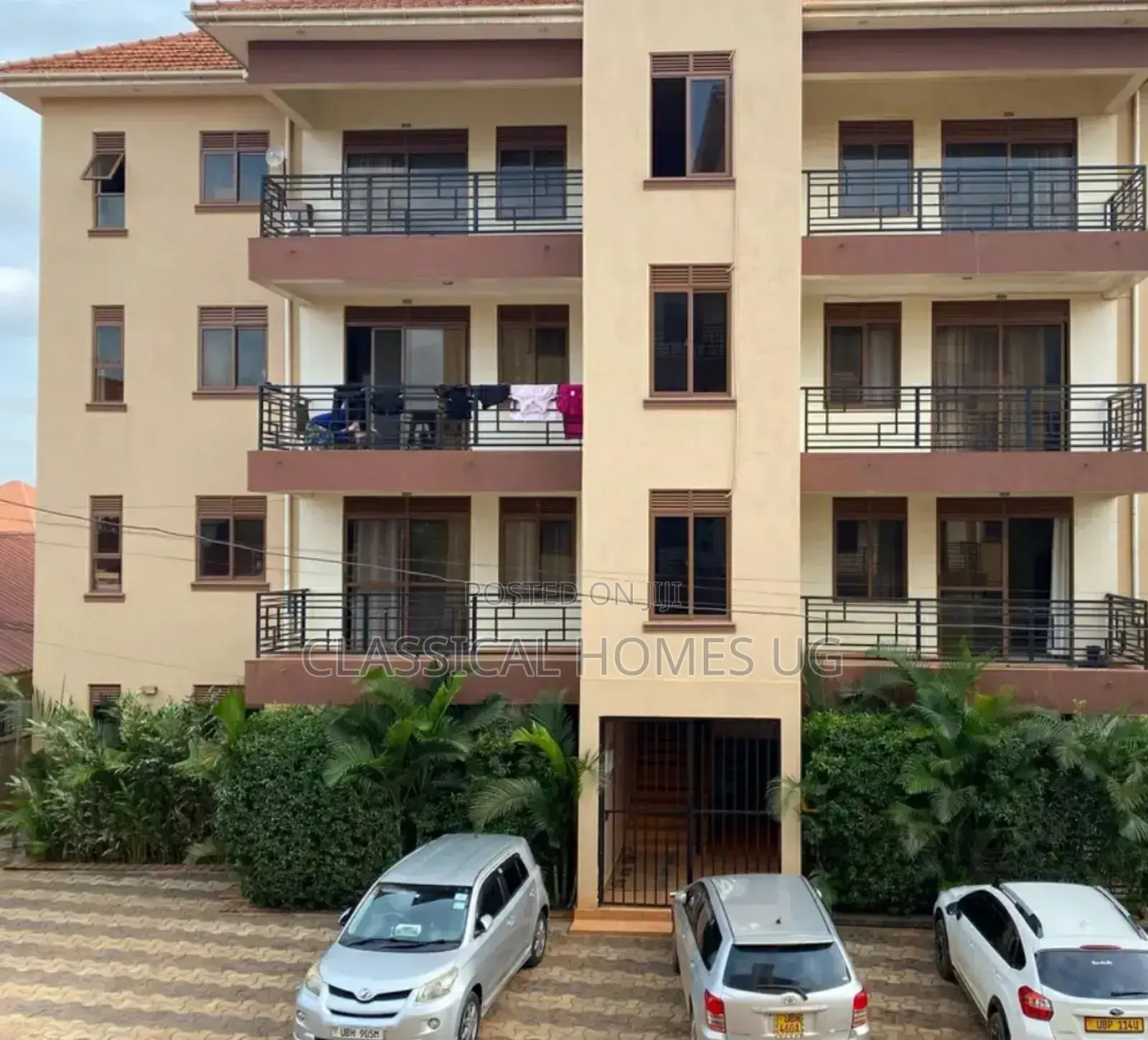 3bdrm Apartment in Muyenga, Central Division for rent