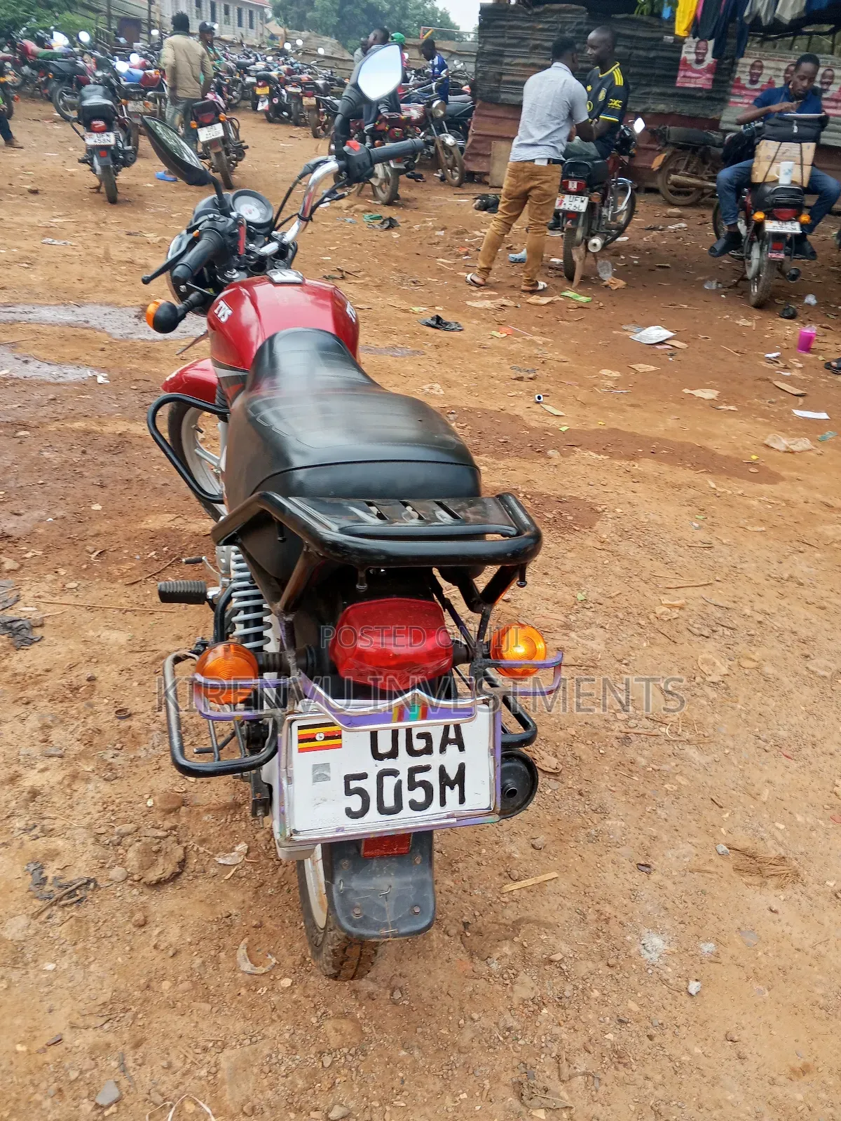 TVS HLX 125 2021 Red