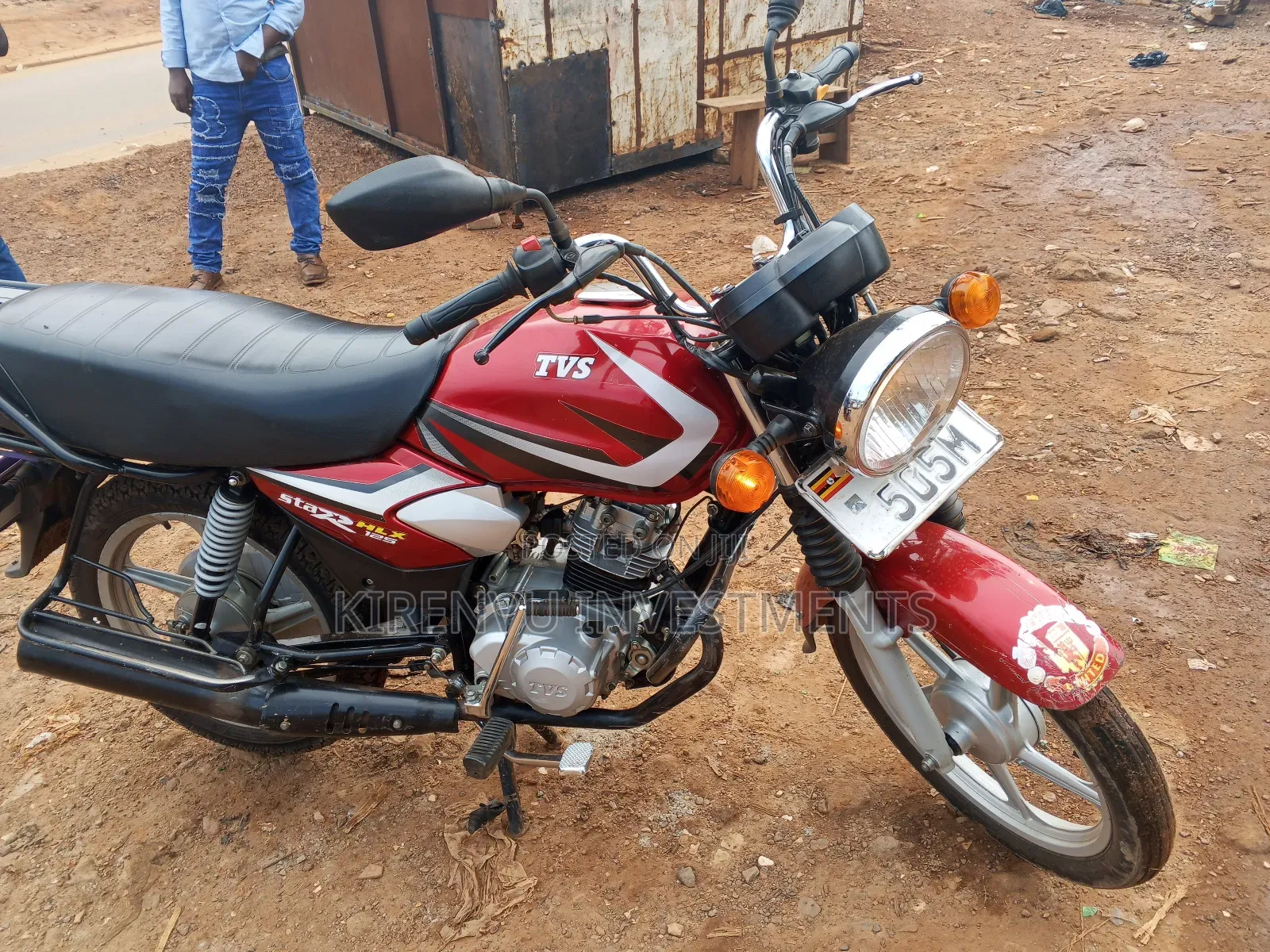 TVS HLX 125 2021 Red