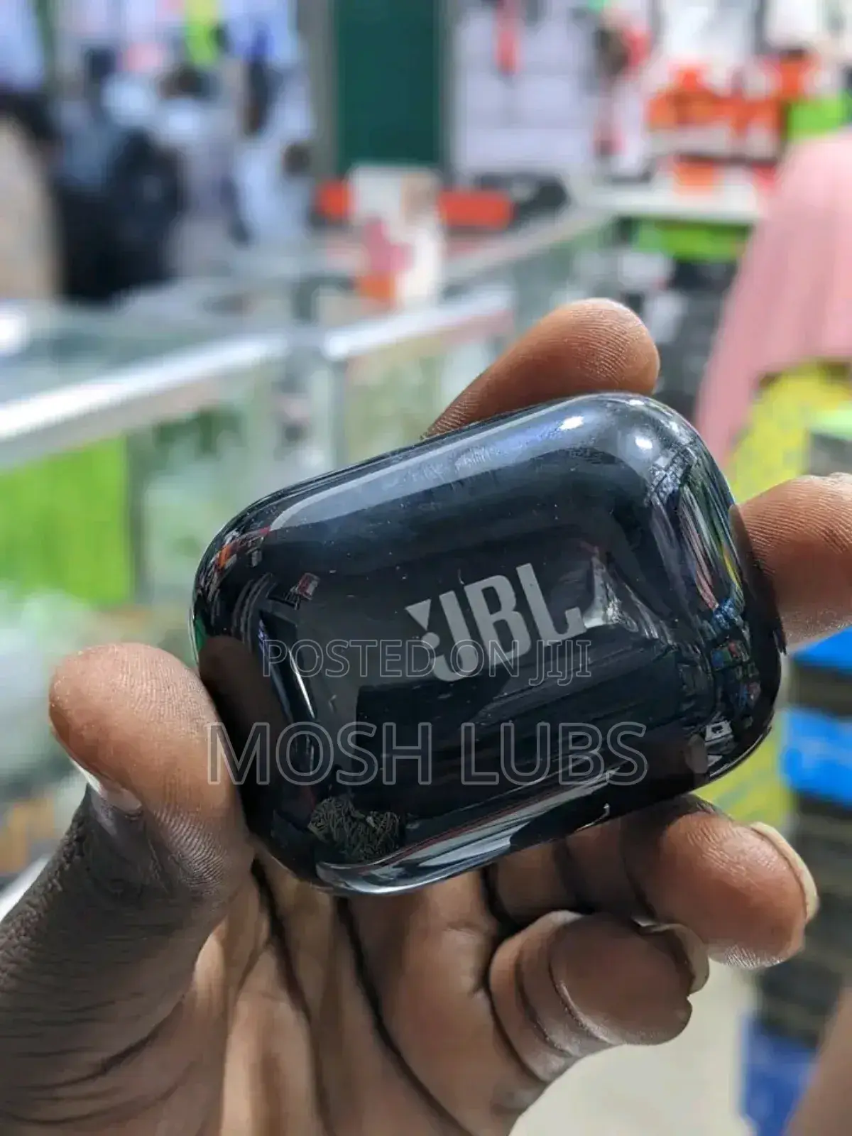 JBL Quality Thumping Bass 1