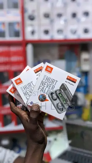 JBL Superb Bass Earbuds With Spare Buds
