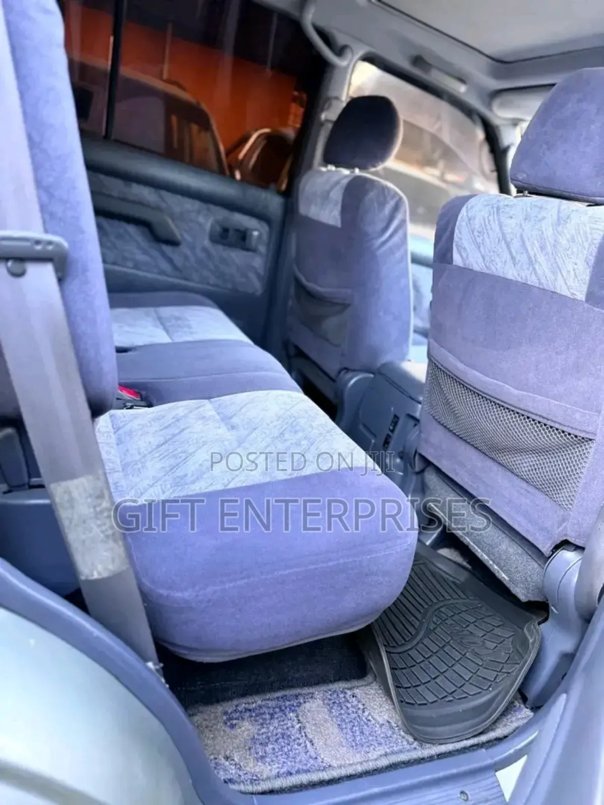 Toyota Land Cruiser Prado 2000 White