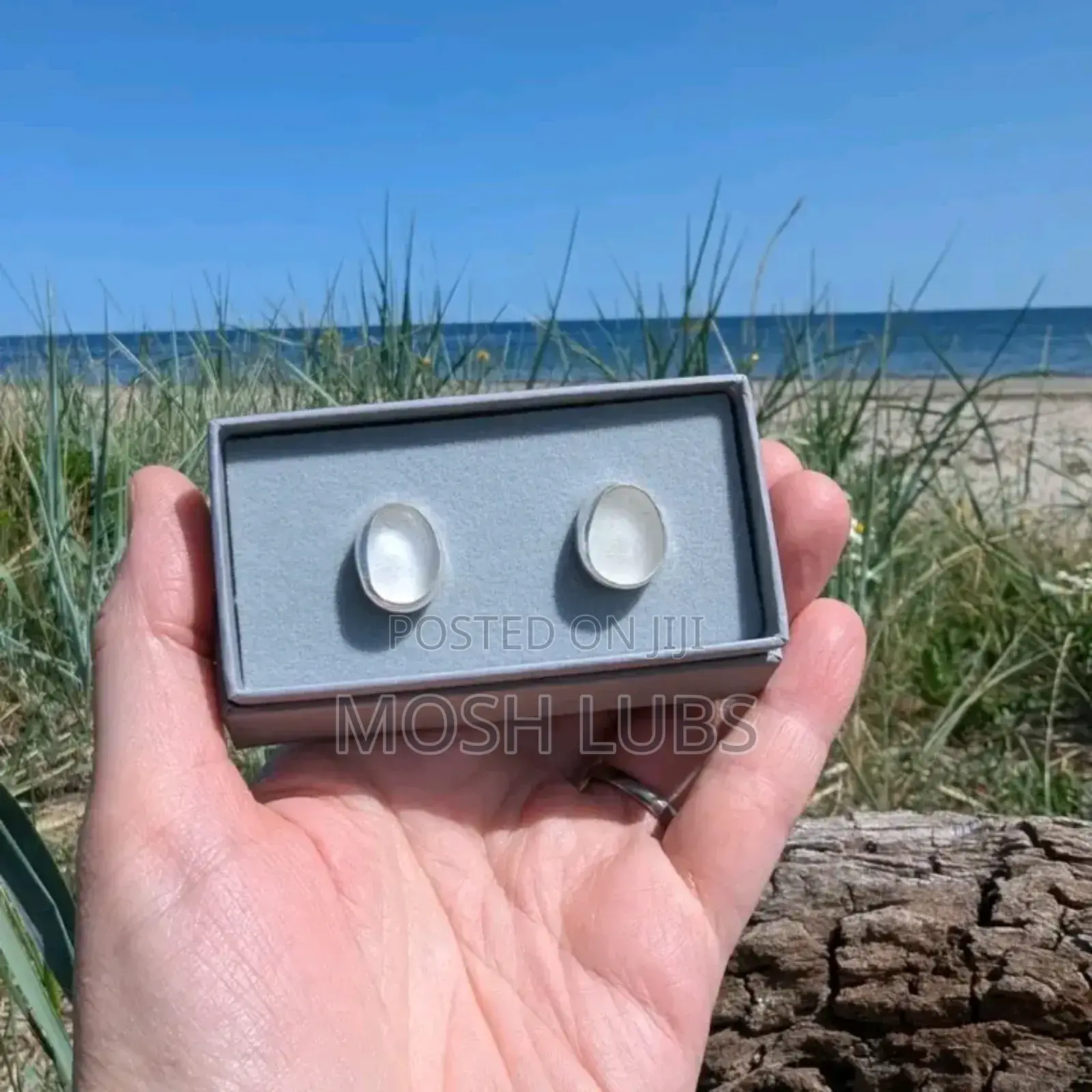 Gentle Cufflinks {A Pair}