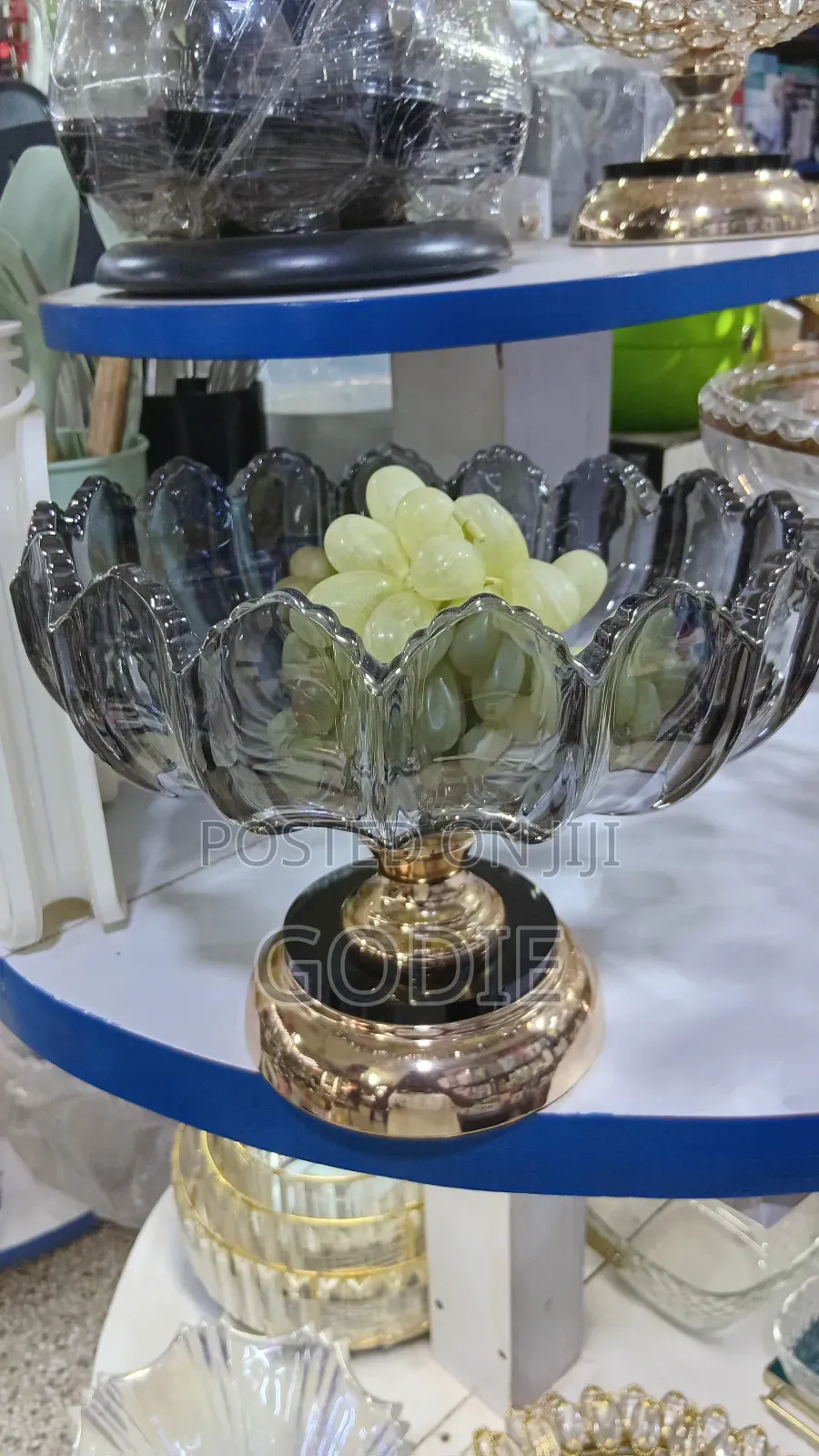 Glass Fruit Bowl Featuring a Scalloped Edge Design and a Metallic Gold