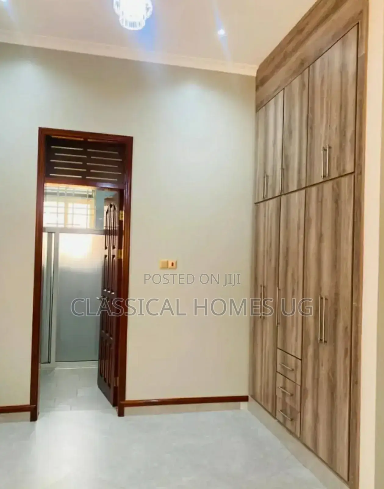 5bdrm Duplex in Ntinda, Central Division for rent
