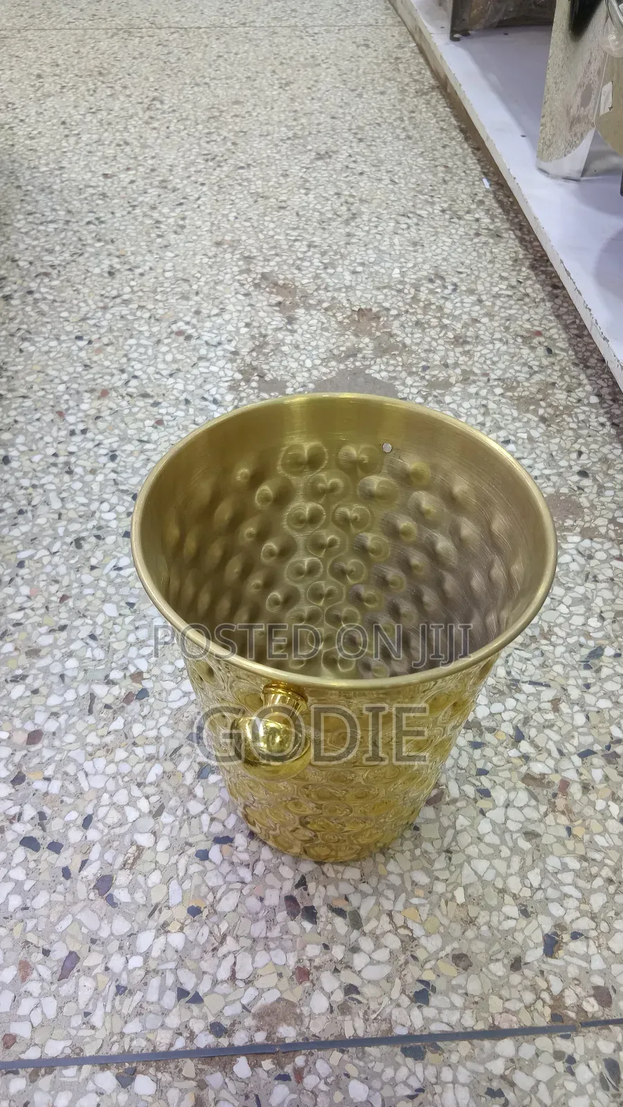 Decorative Golden Stainless Steel Champagne and Wine Ice Bucket.