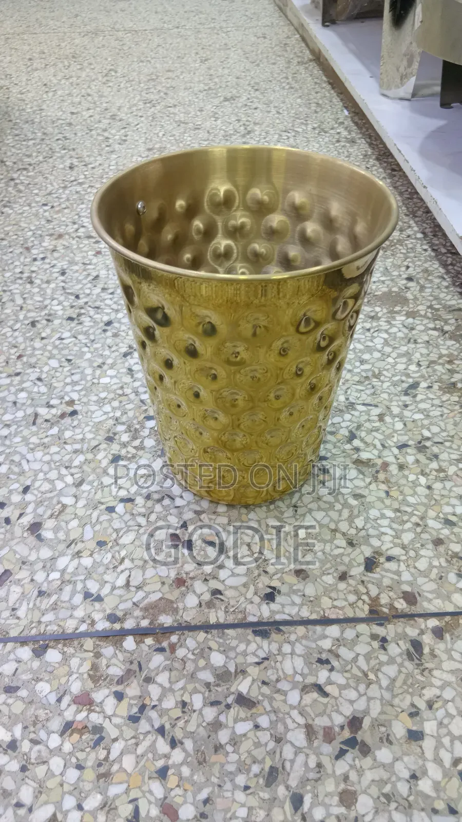Decorative Golden Stainless Steel Champagne and Wine Ice Bucket.