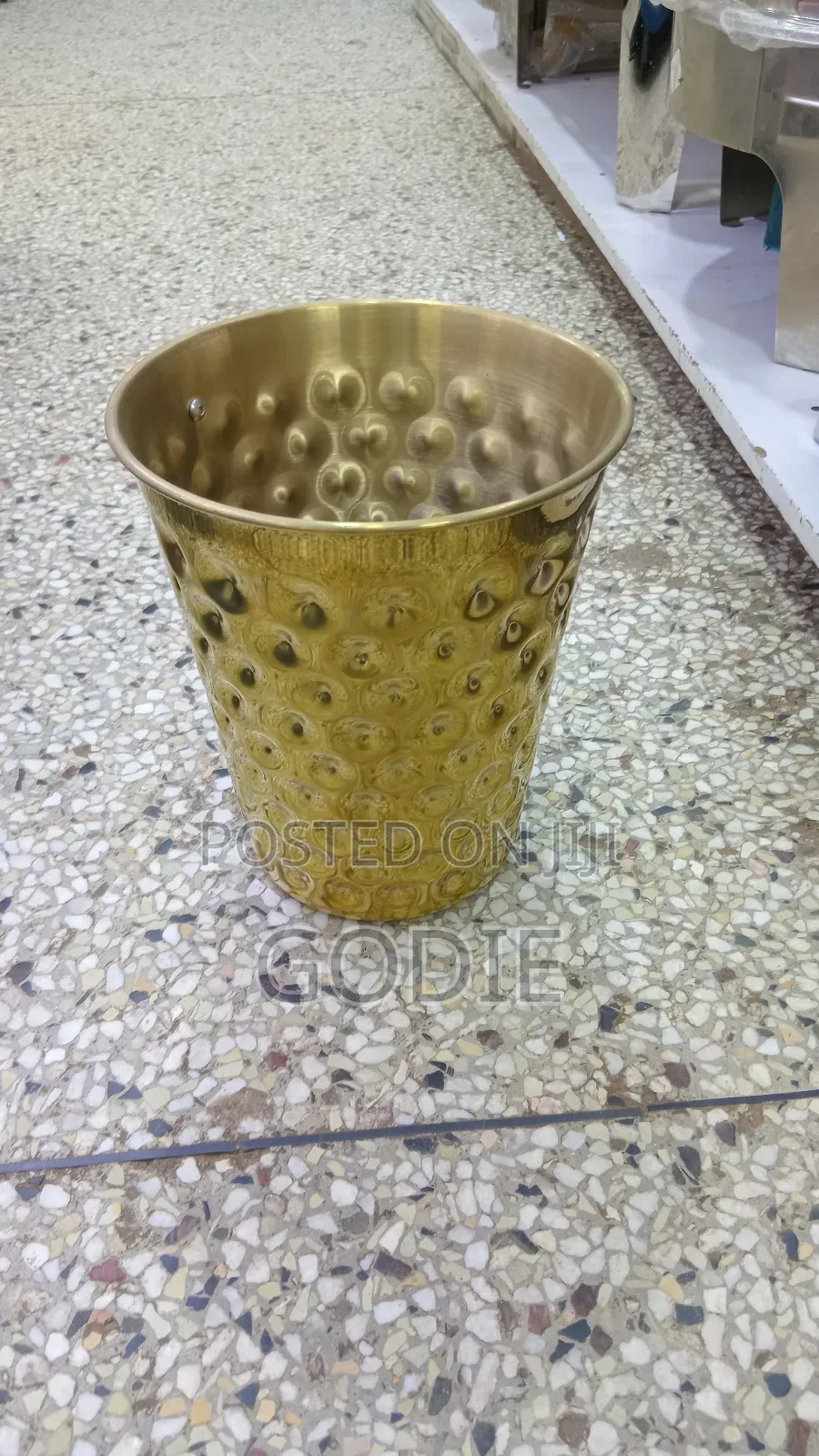 Decorative Golden Stainless Steel Champagne and Wine Ice Bucket.