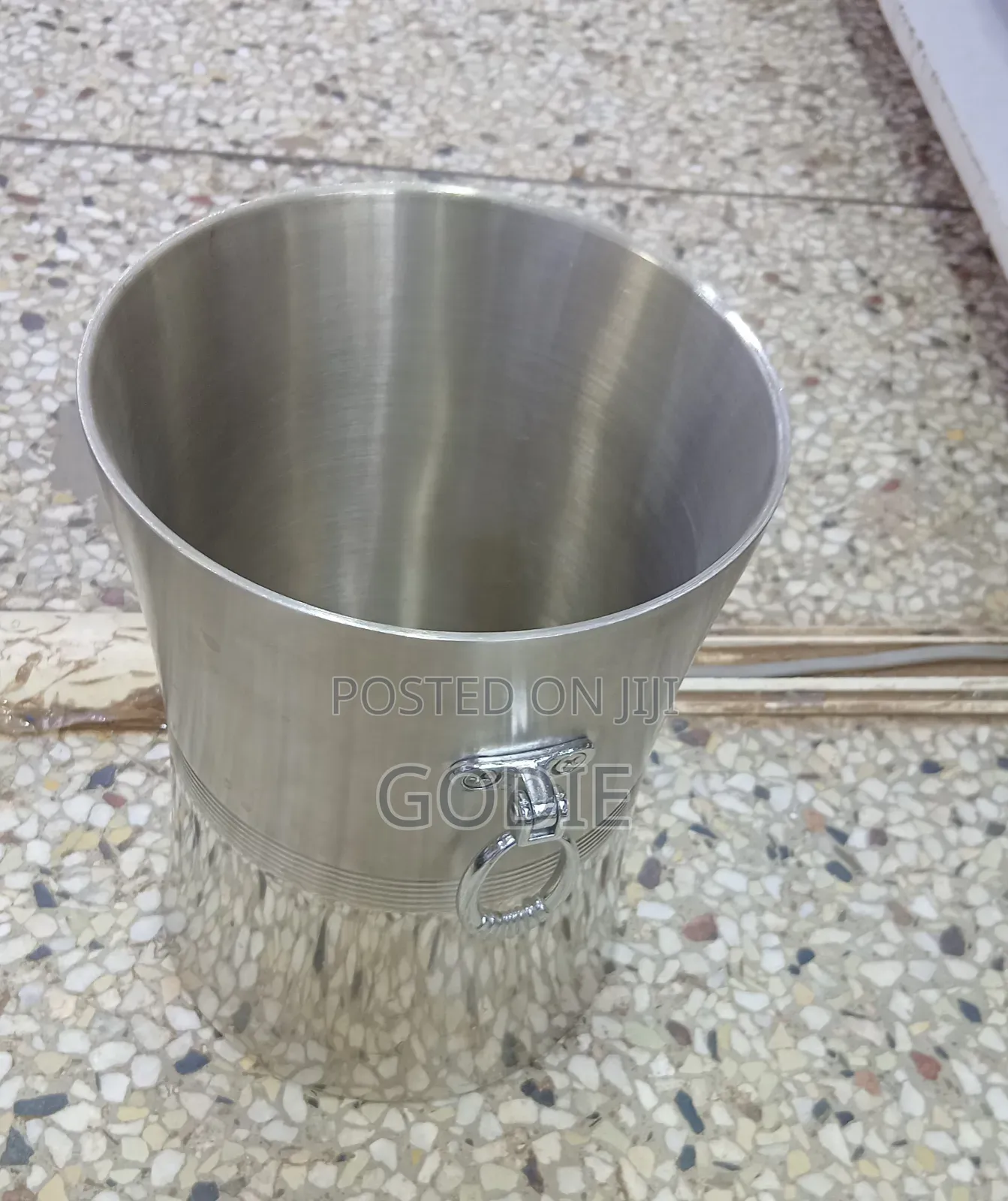 Stainless Steel Ice Bucket Used for Cooling Wine or Champagne.