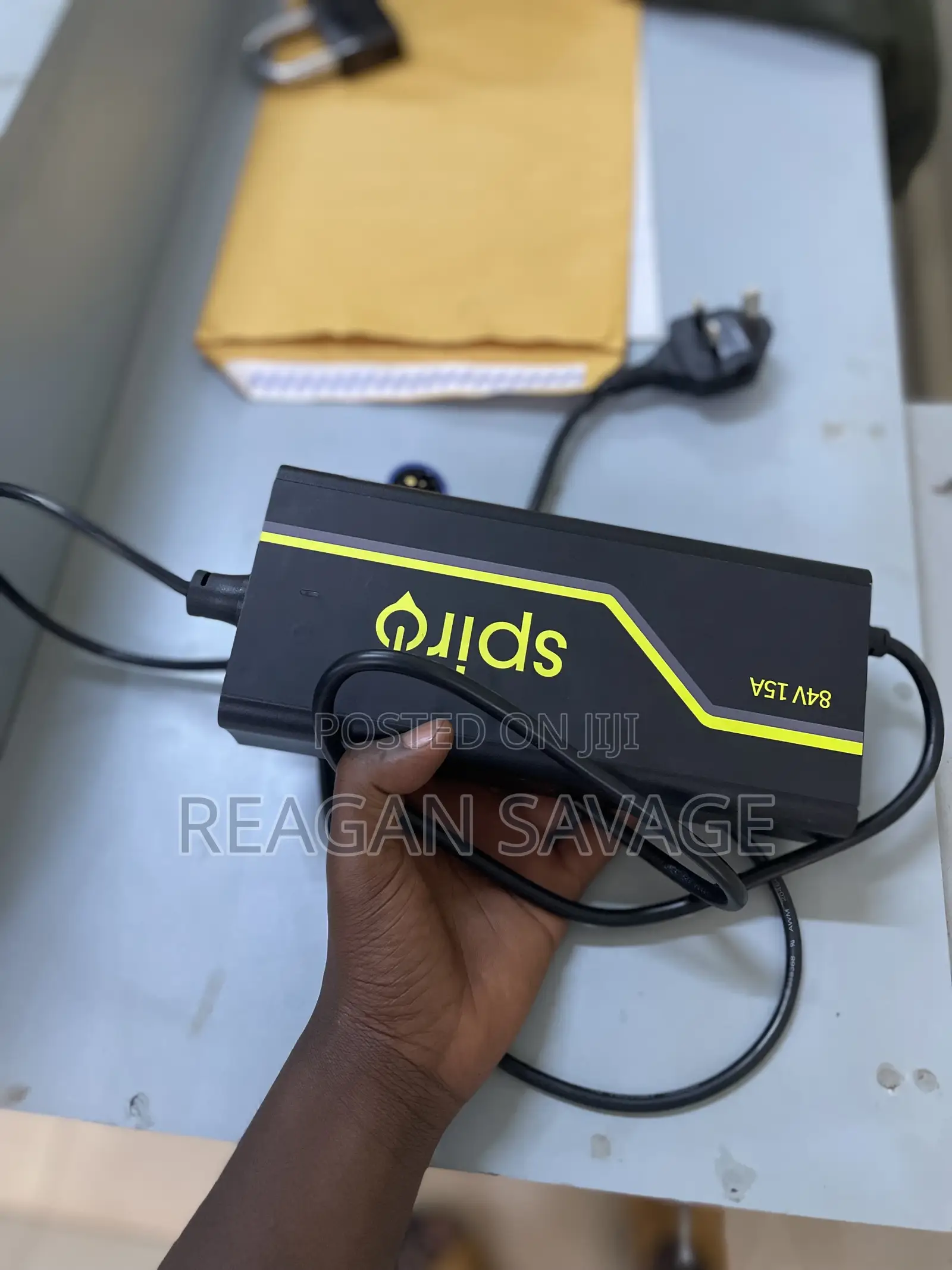Spiro Original Charger
