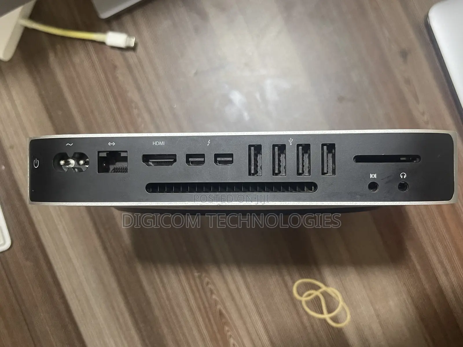 Desktop Computer Apple Mac Mini 8GB Intel Core i5 HDD 500GB