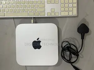 Desktop Computer Apple Mac Mini 8GB Intel Core i5 HDD 500GB