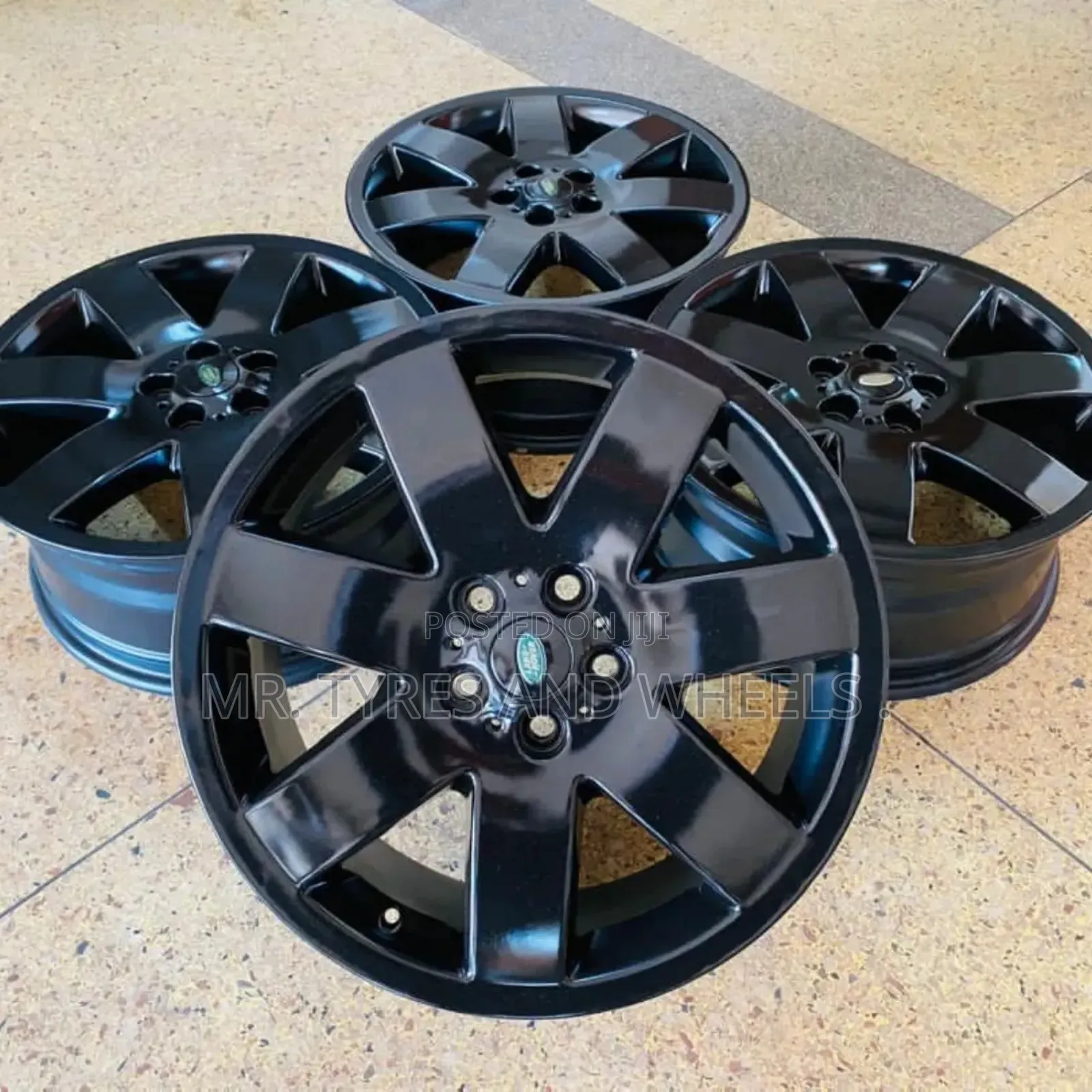 Size 20 For Ur Range Rover Be With The Strongest Rims In The World.
