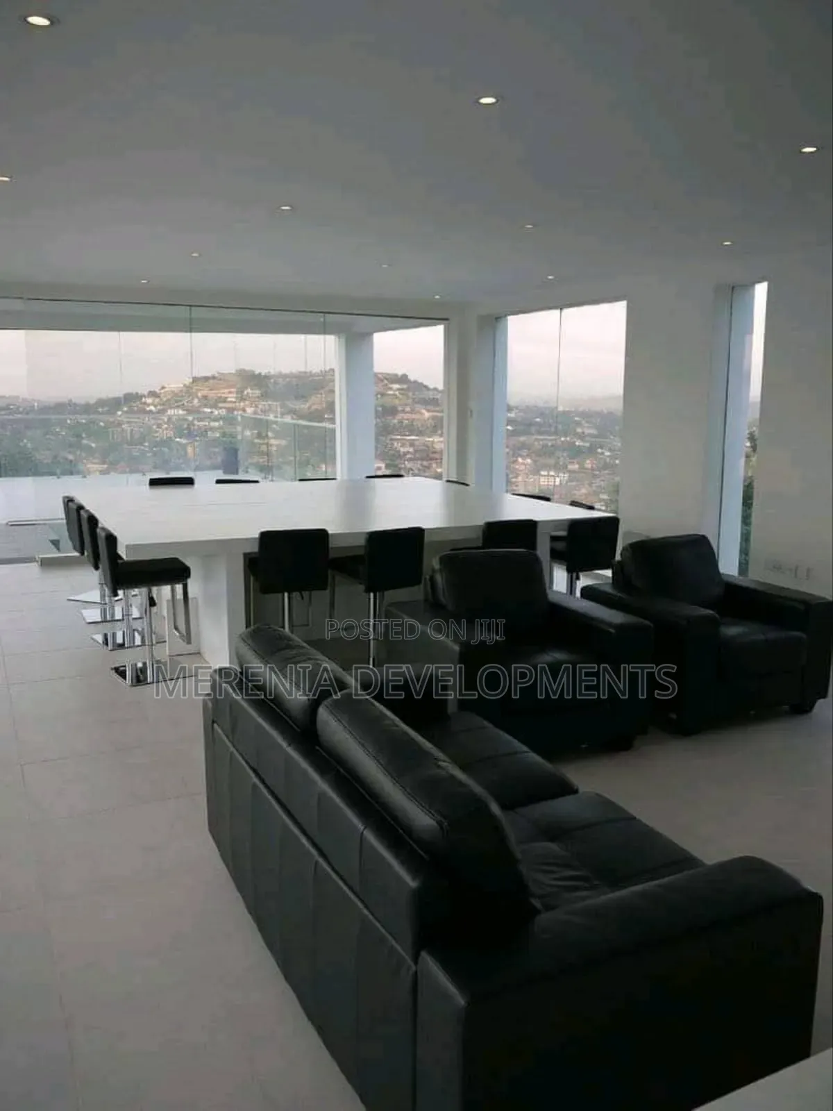Furnished 3bdrm Apartment in Nakasero, Central Division for rent