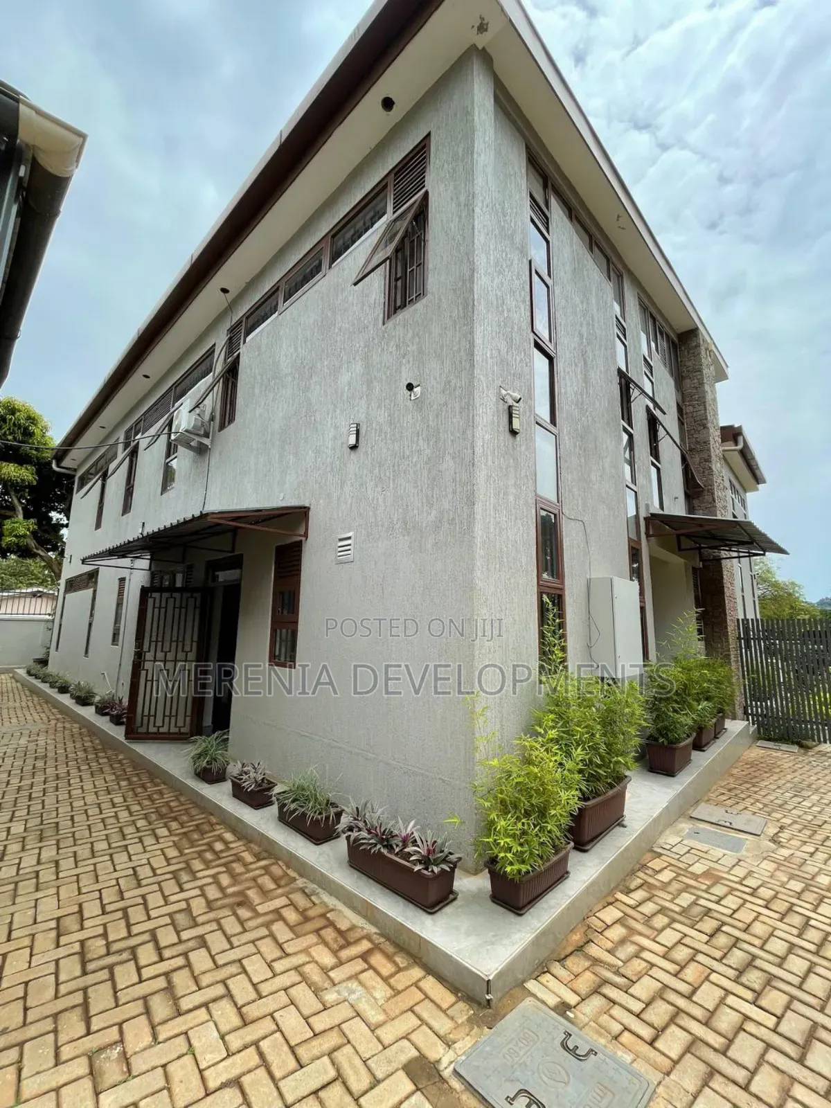 Furnished 3bdrm Apartment in Bugoloobi, Nakawa for rent