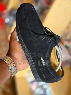 Classic Wallabees