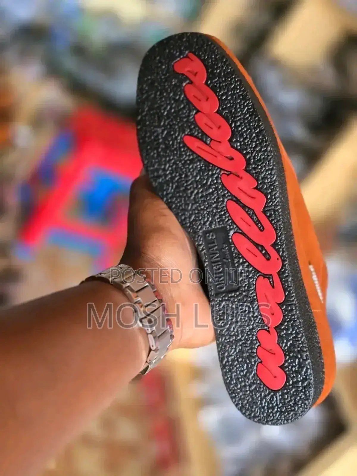Classic Wallabees